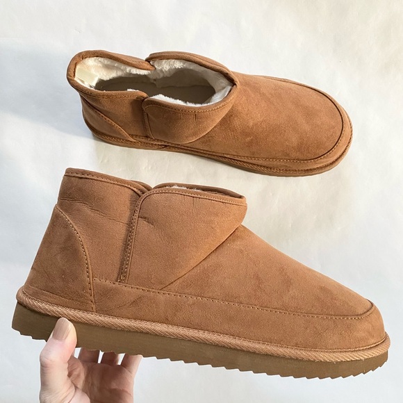 Old Navy Faux Fur-Lined Booties in Chestnut NEW - Picture 3 of 5